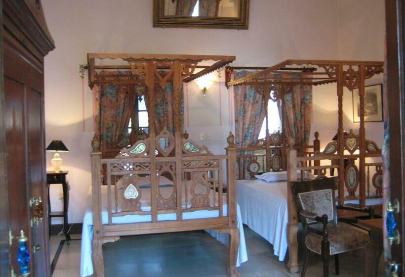 اتاق لوکس, Rangniwas Palace