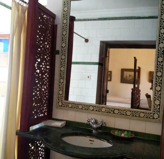 اتاق لوکس, Rangniwas Palace