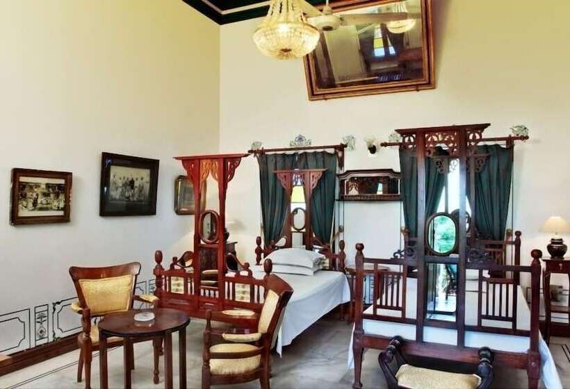 高级大房间, Rangniwas Palace