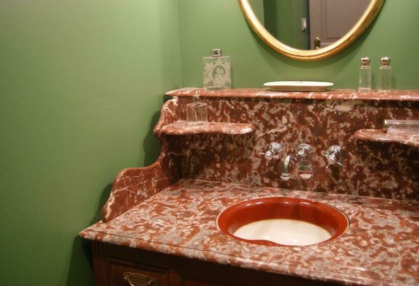 4인용 스탠다드 룸, Logis Hotel   Restaurant La Marbrerie