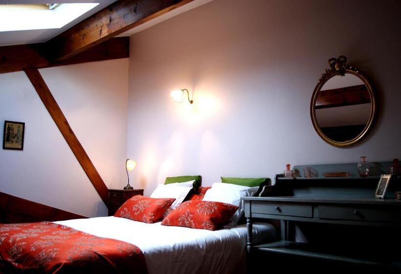 4인용 스탠다드 룸, Logis Hotel   Restaurant La Marbrerie