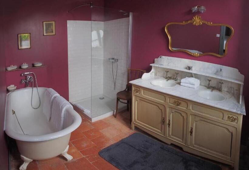 스위트, Logis Hotel   Restaurant La Marbrerie