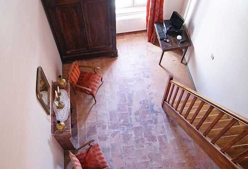 4인용 스탠다드 룸, Logis Hotel   Restaurant La Marbrerie