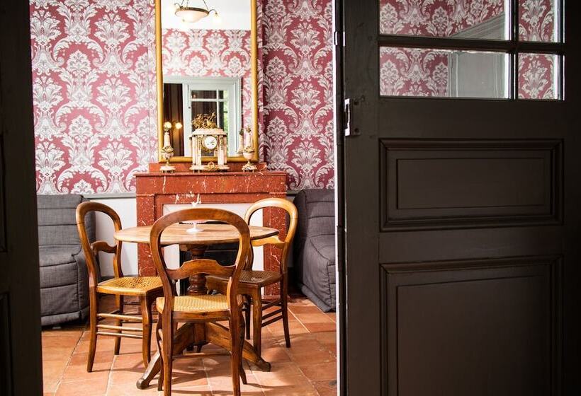 스위트, Logis Hotel   Restaurant La Marbrerie