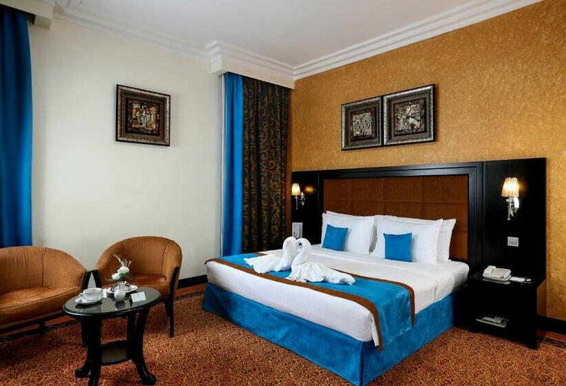استودیو خانوادگی, Royal Grand Suite