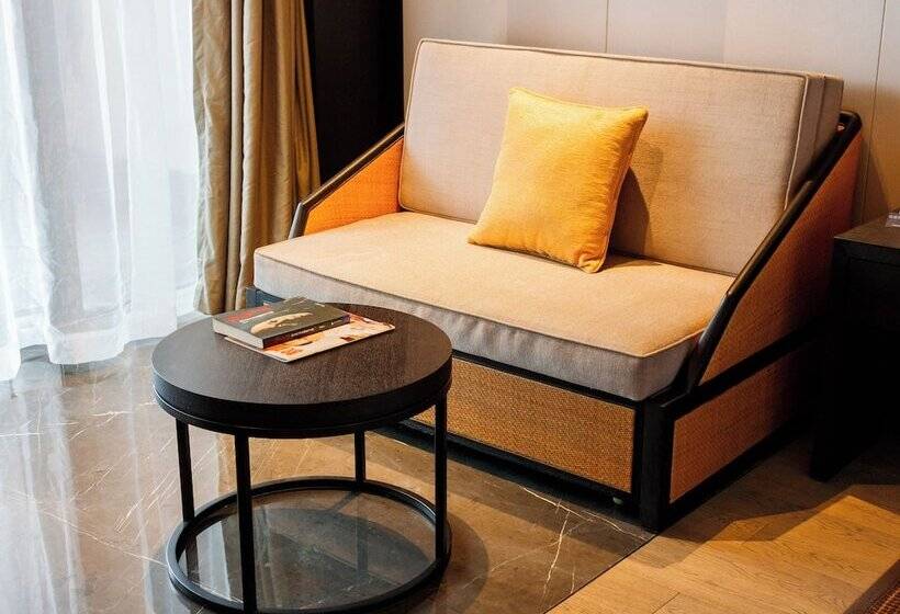 Номер Executive, Hilton Ningbo Dongqian Lake