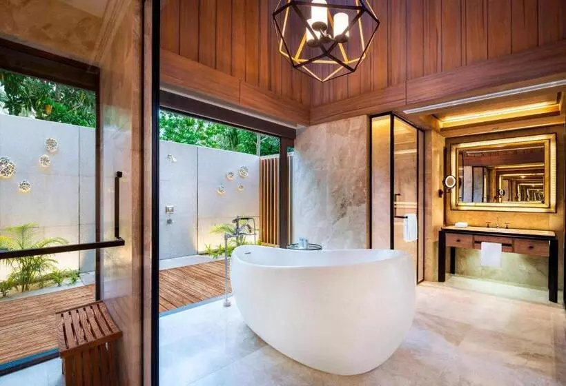 2 Bedrooms Suite Sea View, The St. Regis Maldives Vommuli Resort