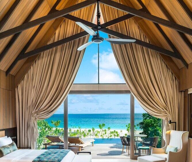 ویلای 3 خوابه, The St. Regis Maldives Vommuli Resort