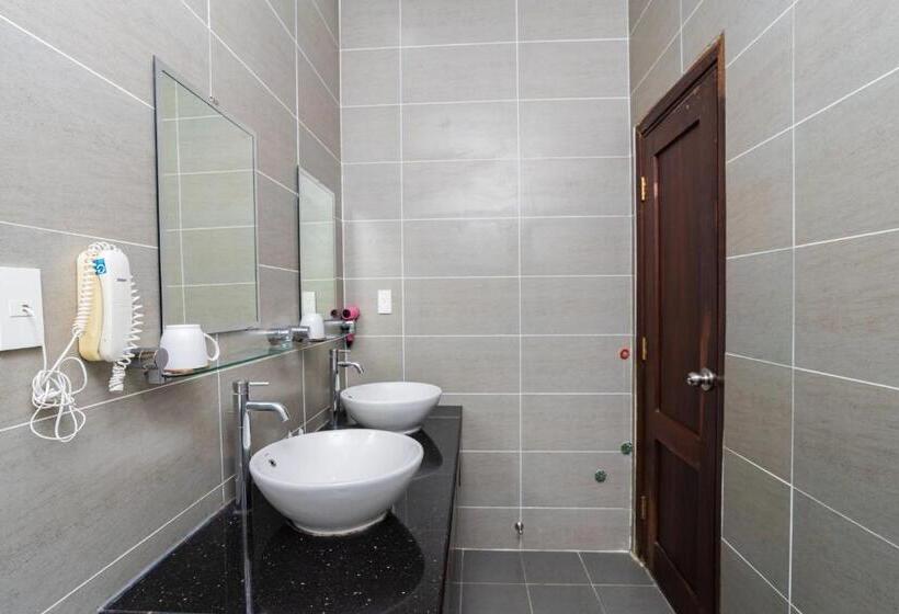 سوئیت سینیور, Ttc Resort Ninh Thuan Unlimited Access To Water Park