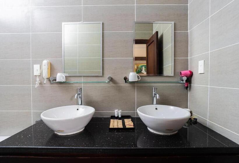 سوییت سینیور با چشمانداز دریا, Ttc Resort Ninh Thuan Unlimited Access To Water Park