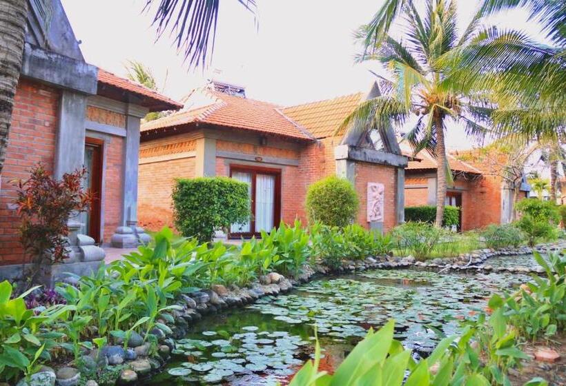 سوئیت جونیور با چشمانداز باغ, Ttc Resort Ninh Thuan Unlimited Access To Water Park