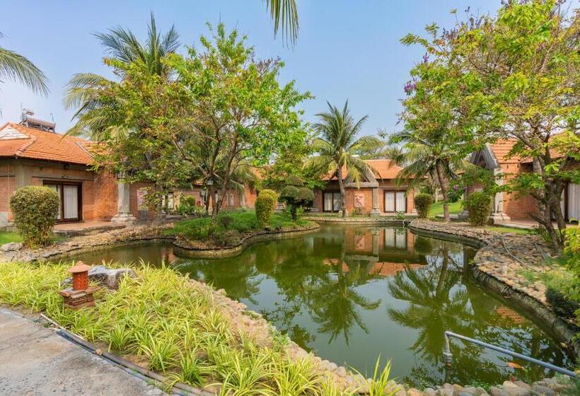 سوئیت جونیور با چشمانداز باغ, Ttc Resort Ninh Thuan Unlimited Access To Water Park