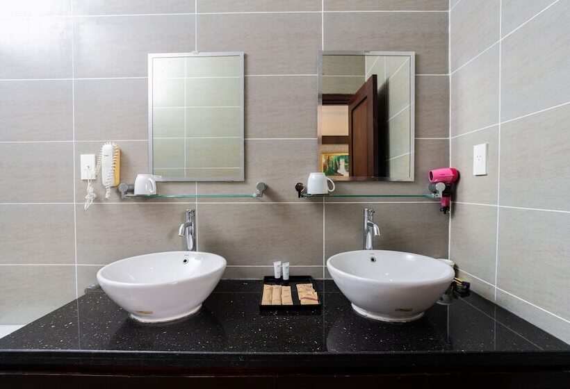 سوئیت سینیور, Ttc Resort Ninh Thuan Unlimited Access To Water Park