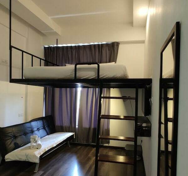 Номер Стандарт, Roomies Suites