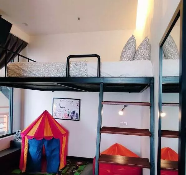 スタンダードルーム, Roomies Suites