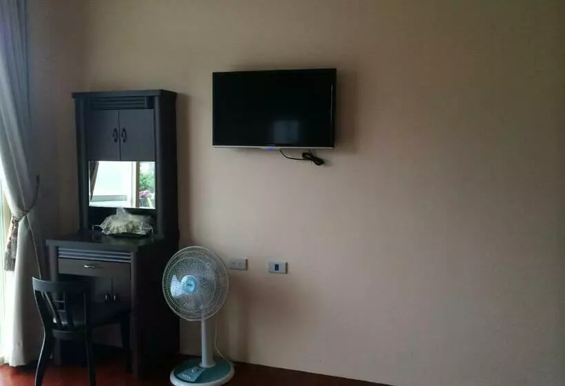 اتاق استاندارد, Dragon House B&b