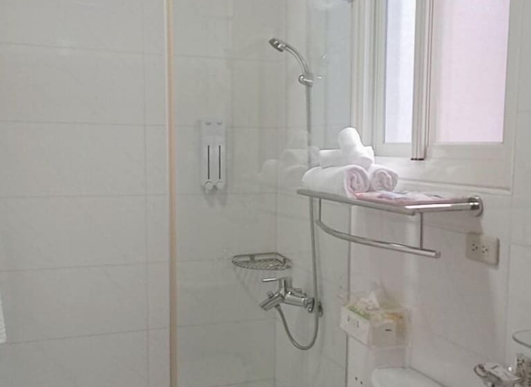 اتاق استاندارد, Happy Life B&b