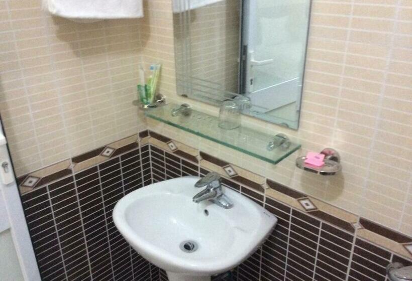 اتاق سوپریور, Anh Duong