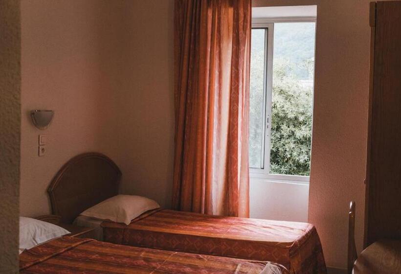 标准三人间, Ideal