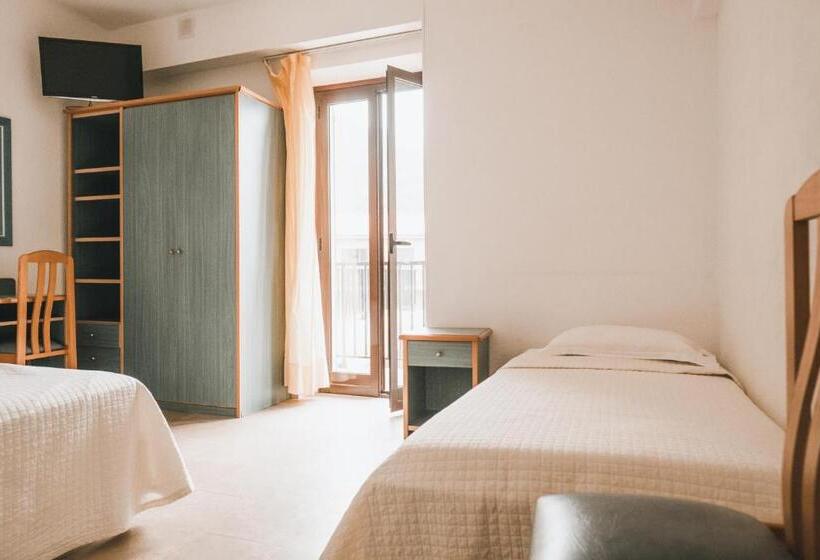 Triple Room Sea View, Ideal