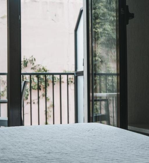 标准间带山景, Ideal