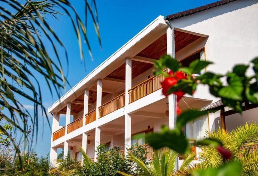 Standard Værelse til 3 pers. Haveudsigt, La Casa Resort