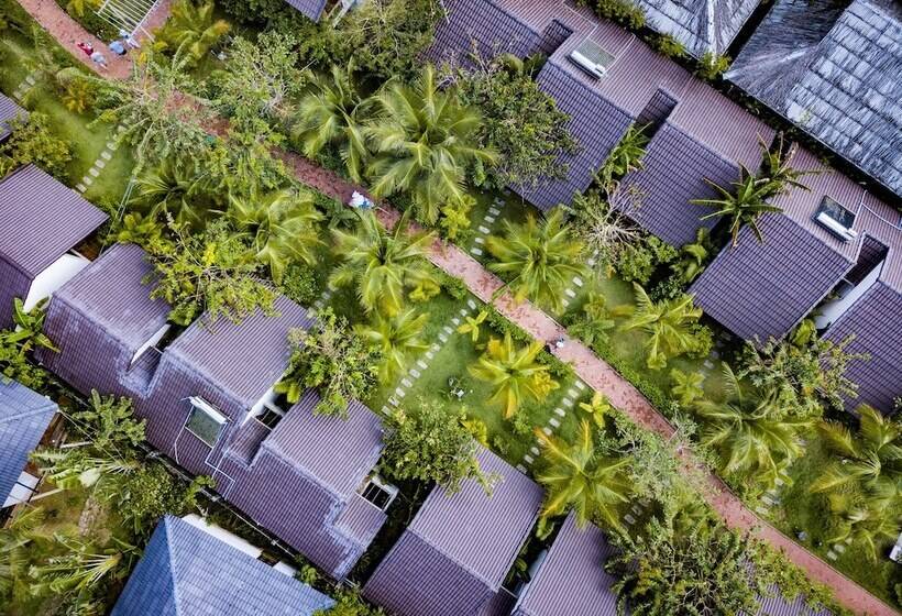 Standard Værelse til 3 pers. Haveudsigt, La Casa Resort