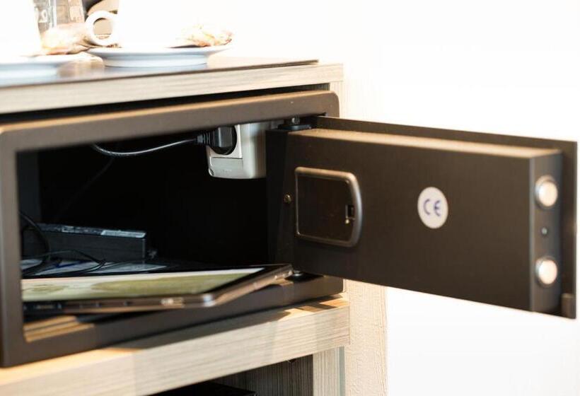 디럭스 룸 가든 전망, Les Jardins Du Mess