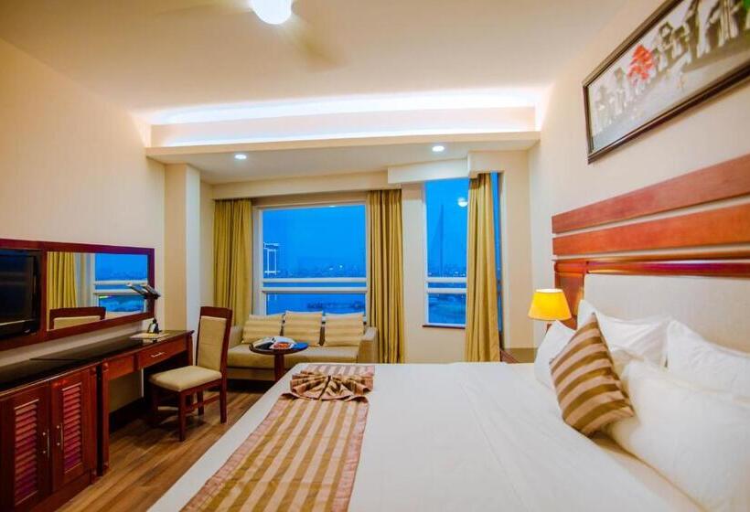 اتاق لوکس, Minh Toan Athena