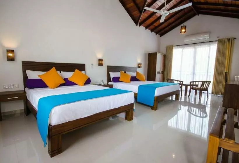 デラックスの４人部屋, Okwin Resort