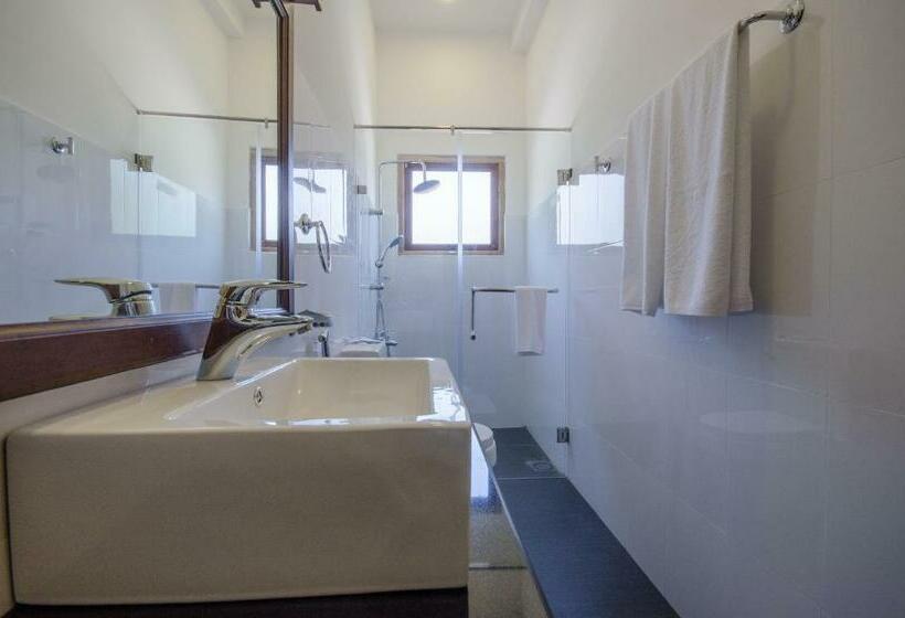 标准间, Okwin Resort