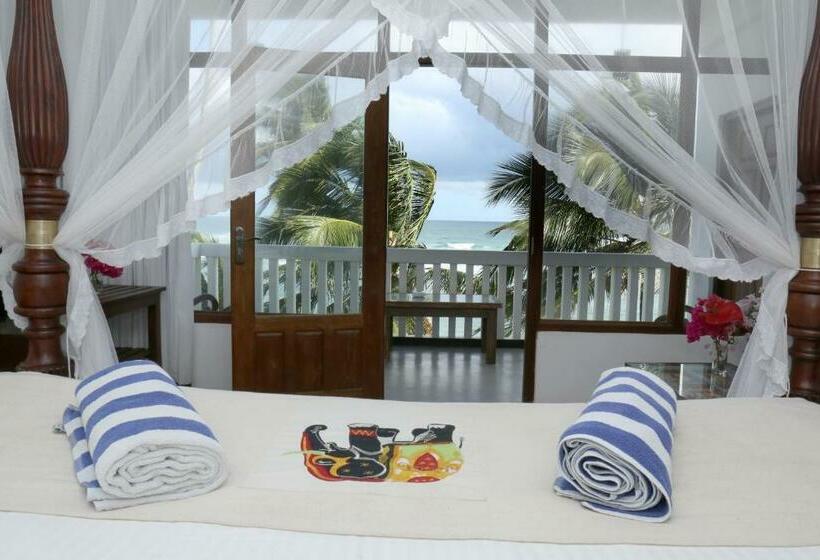 豪华海景房带阳台, Sea World Boutique