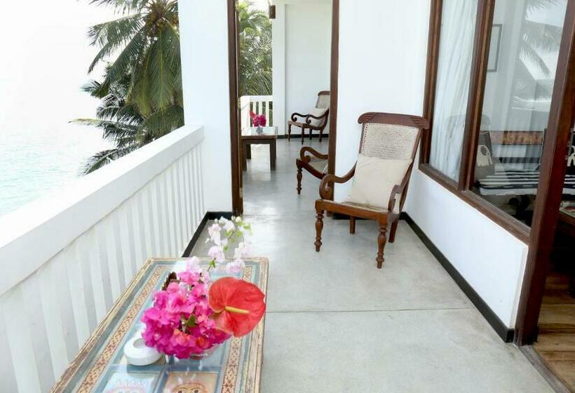 豪华海景房带阳台, Sea World Boutique