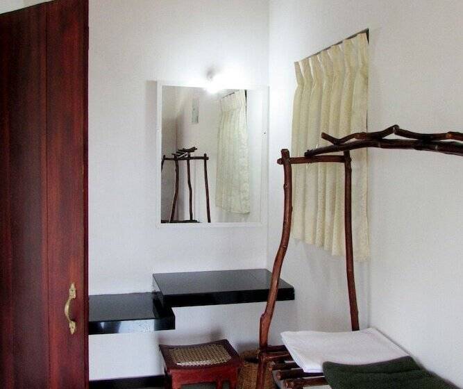 스탠다드 룸 더블 침대, Shiny Lakeside Resort