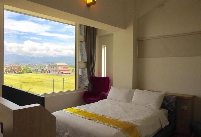 سوییت خانوادگی, I Leisure B&b
