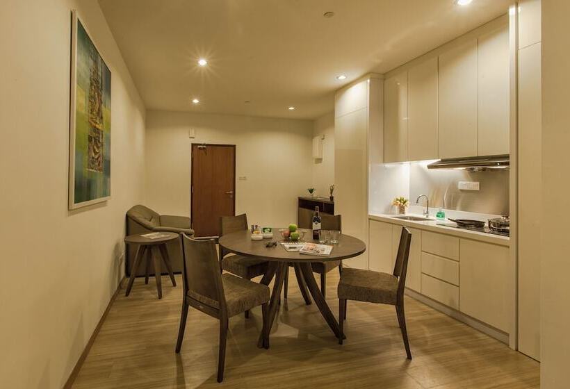 جناح سرير كينج, Luxfort 118 Service Suites