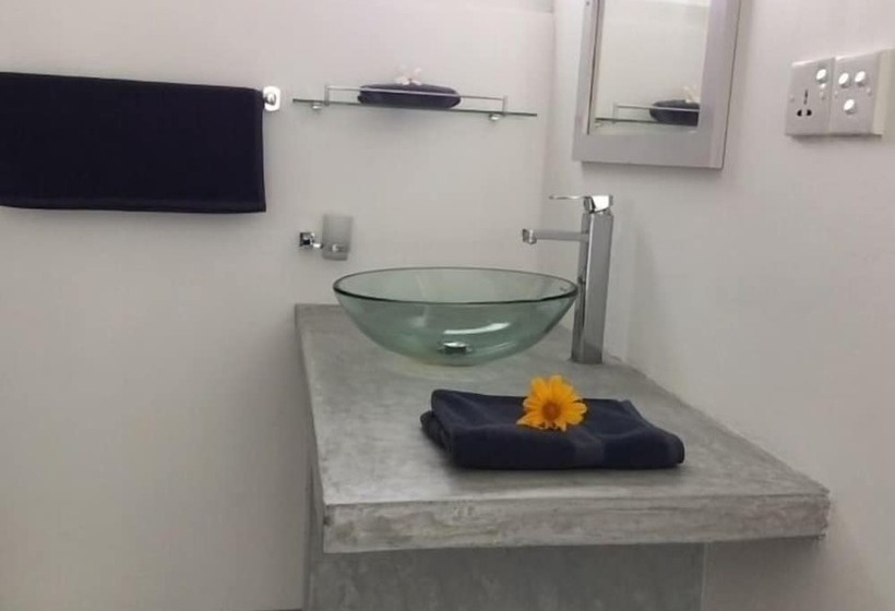 스탠다드 룸 퀸사이즈 침대, Plantation House