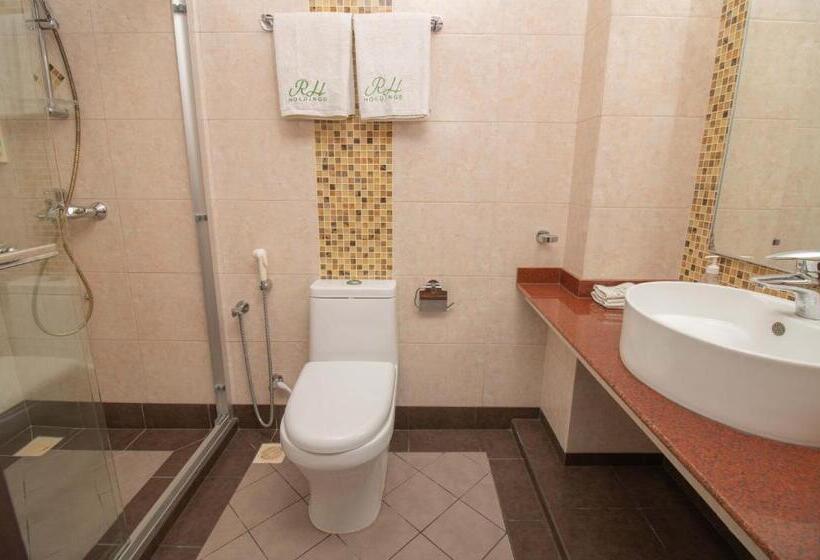 اتاق لوکس با بالکن, Rashu Hiyaa