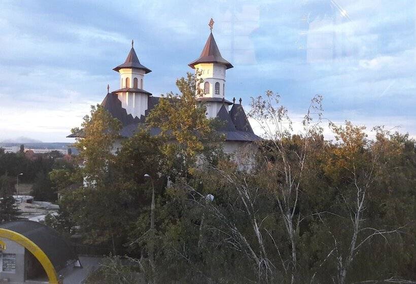 سوییت جونیور, Aria Hotel Chisinau