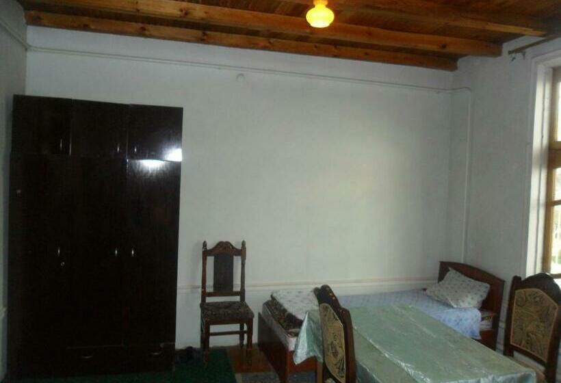 Кровать в Общей Комнате, B&b Bahodir