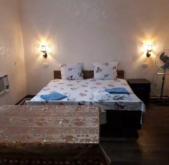 Quarto Estandar, B&b Bahodir