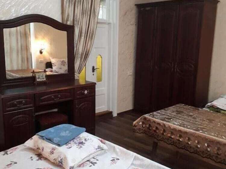 标准间, B&b Bahodir