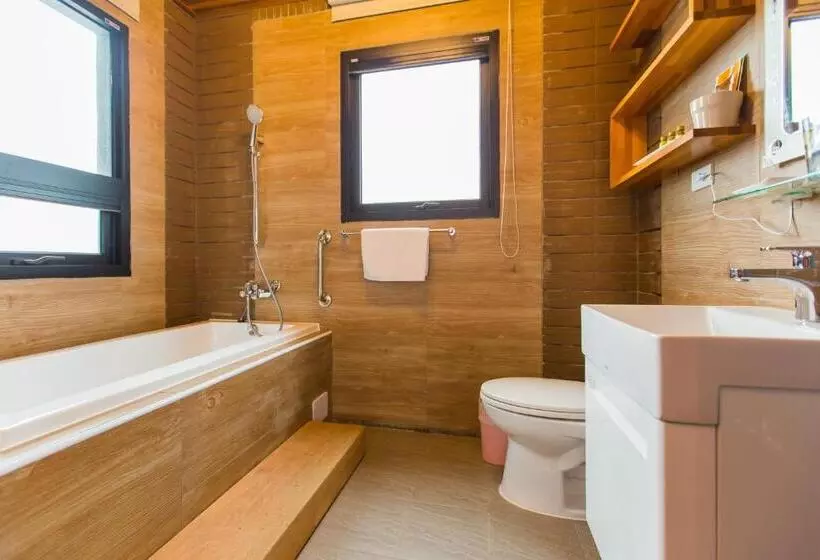 اتاق لوکس, Lanyang Beach Villa