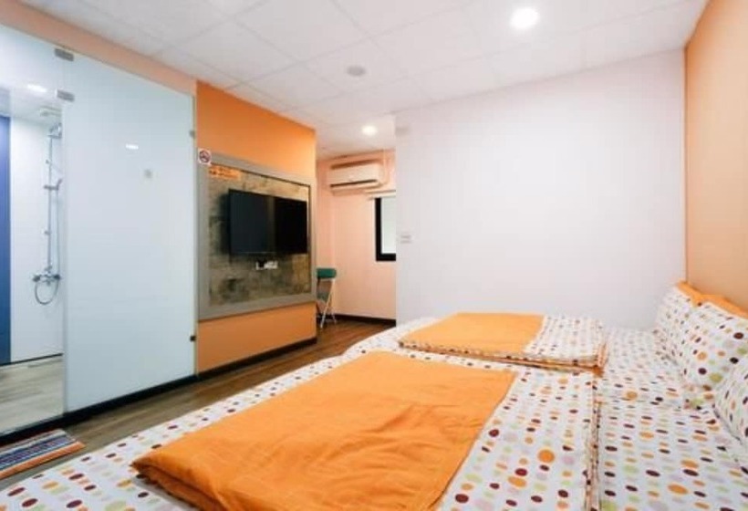 اتاق استاندارد چهار تخته, Cen Pin B&b