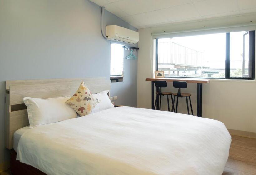 اتاق لوکس, Cen Pin B&b