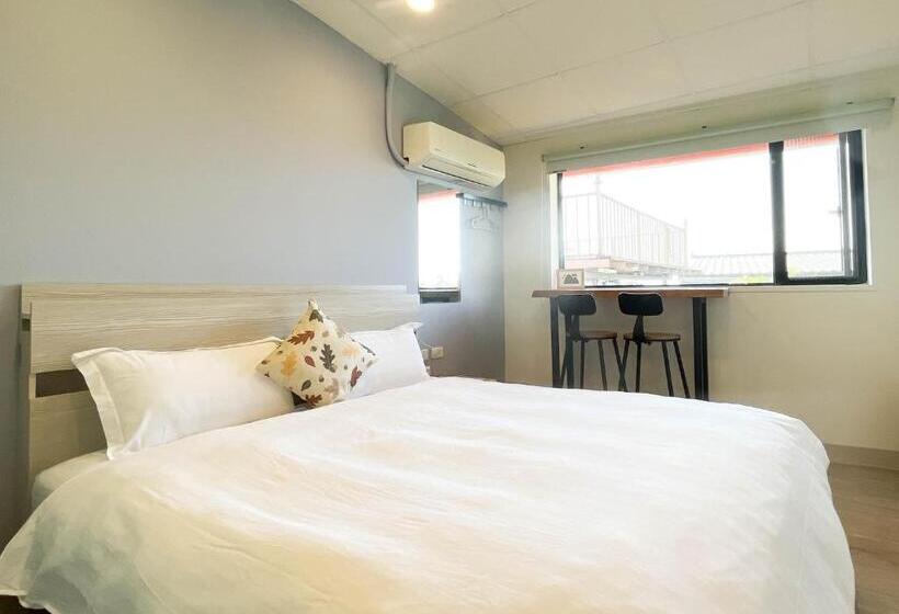 اتاق لوکس, Cen Pin B&b