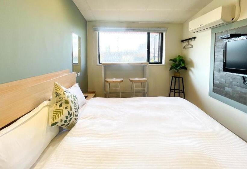 اتاق لوکس, Cen Pin B&b