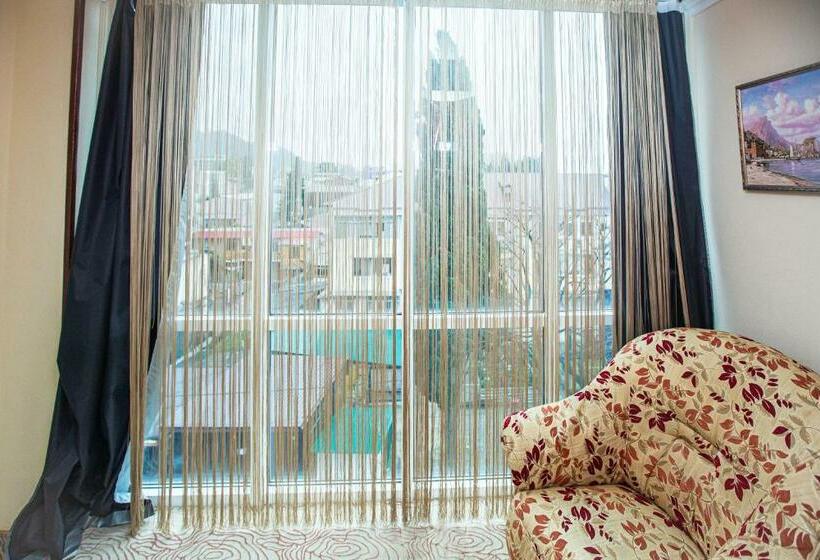 سوییت, Alex Resort & Spa