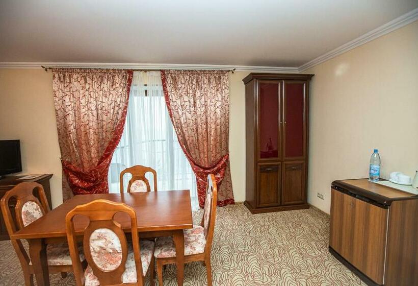 سوییت, Alex Resort & Spa