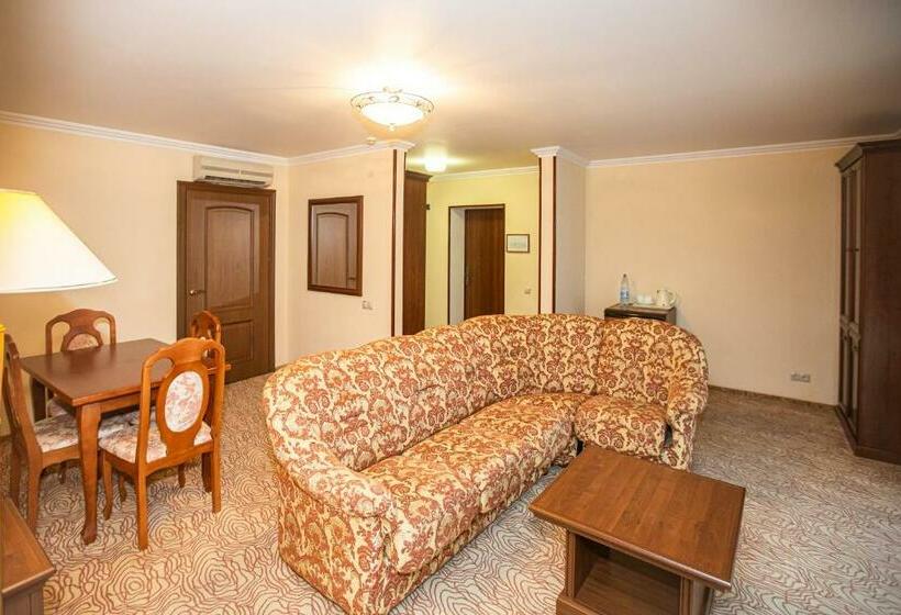 سوییت, Alex Resort & Spa